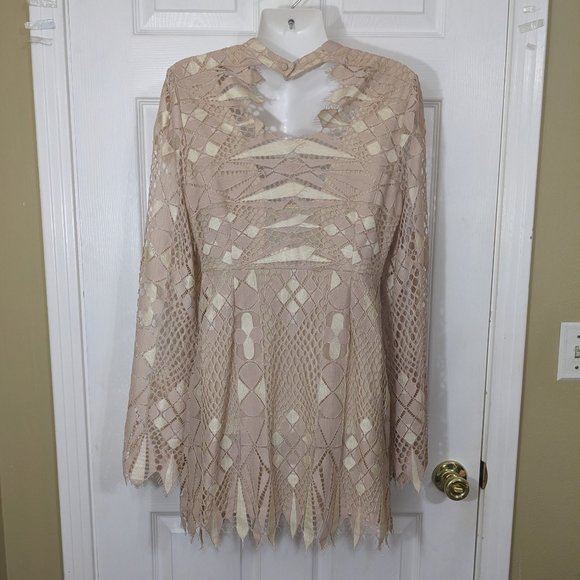 Free People Ivory Beige Deco Lace Cutout Eyelash Hem Bell Sleeve Mini Dress - 8* - Picture 9 of 15